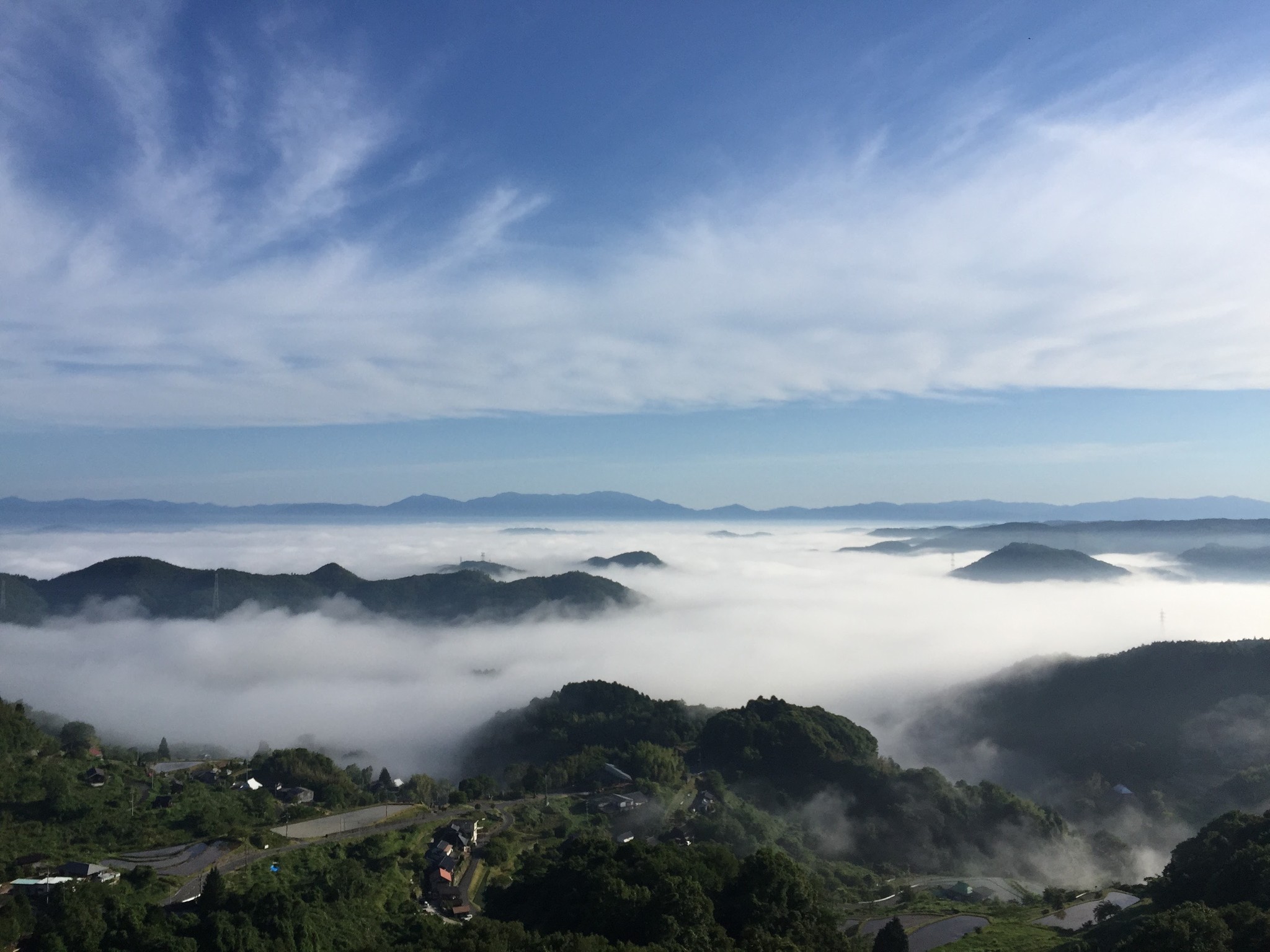 寝坊しても見られる「雲海」　岡山県北の山間部に広がる景色はまるで瀬戸内海！？