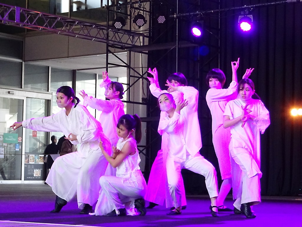 舞台芸術の灯をともし続けろ！ ウィズコロナ公演が深めたアーティストと裏方の絆