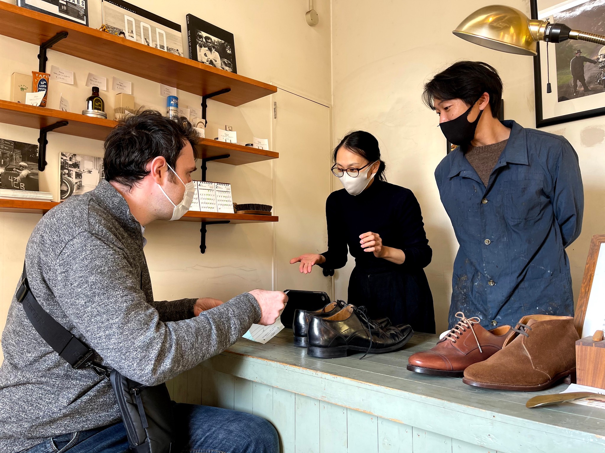 物質的な継承以上に「世代を超えた価値観の継承」へと繋げる靴修理店主に思いを聞いた