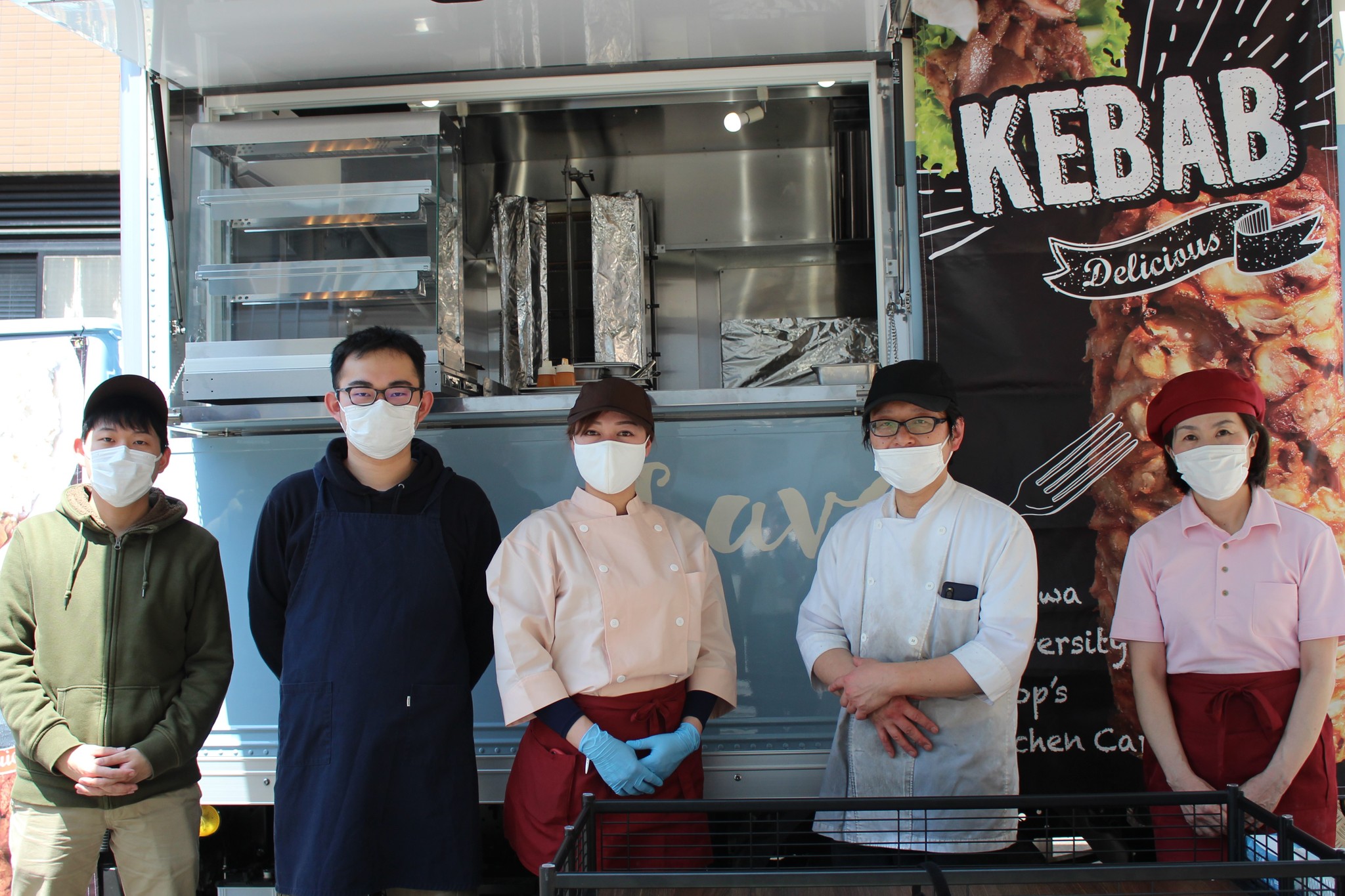 大学構内に「ハラル食限定」のキッチンカーが登場！　メニューに込められた学生やスタッフの思いとは　