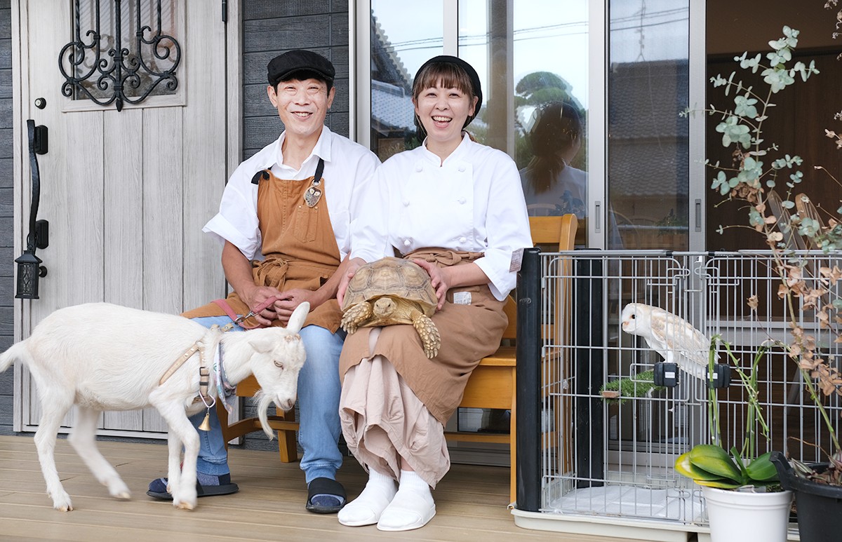 元刑事と小動物たちの第2の人生　アニマルカフェで命のぬくもりを感じて