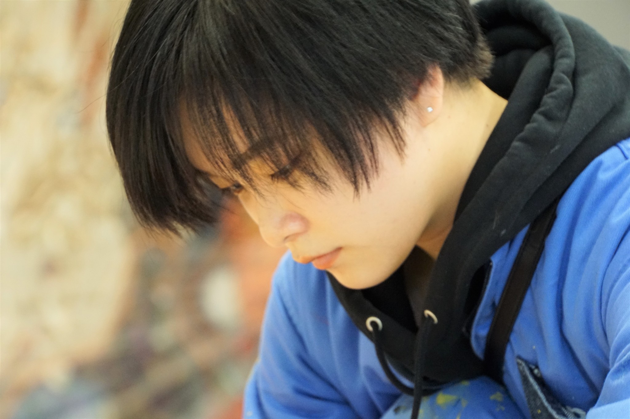 廃材使う“エコアート”で注目の綾海さん　伝えるのは課題ではなく人の思い