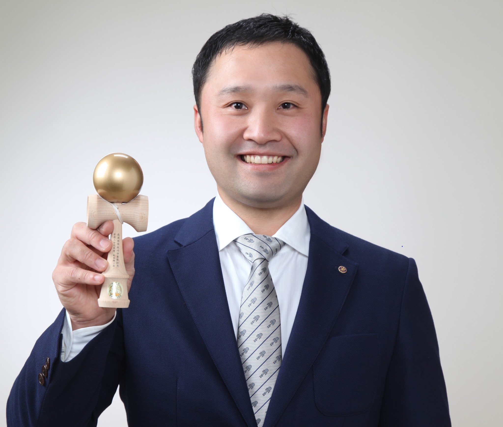 紅白でも使われた「競技用けん玉」を作る会社　世界への普及目指す挑戦