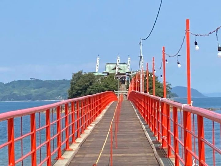 津嶋神社（橋から）