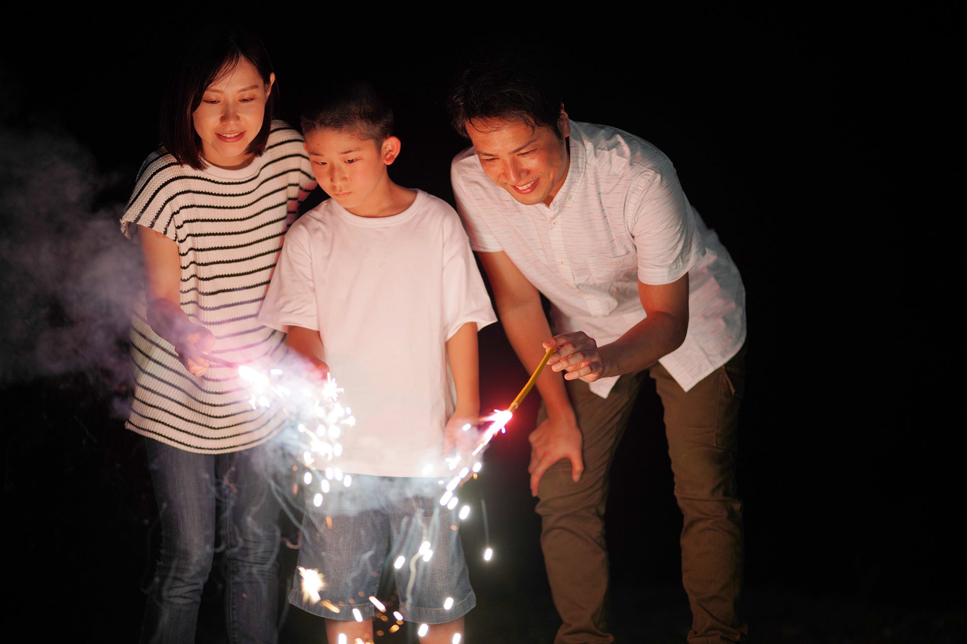 おもちゃ花火は使用期限なし!?先端をちぎれば火はつく？　意外な花火事情