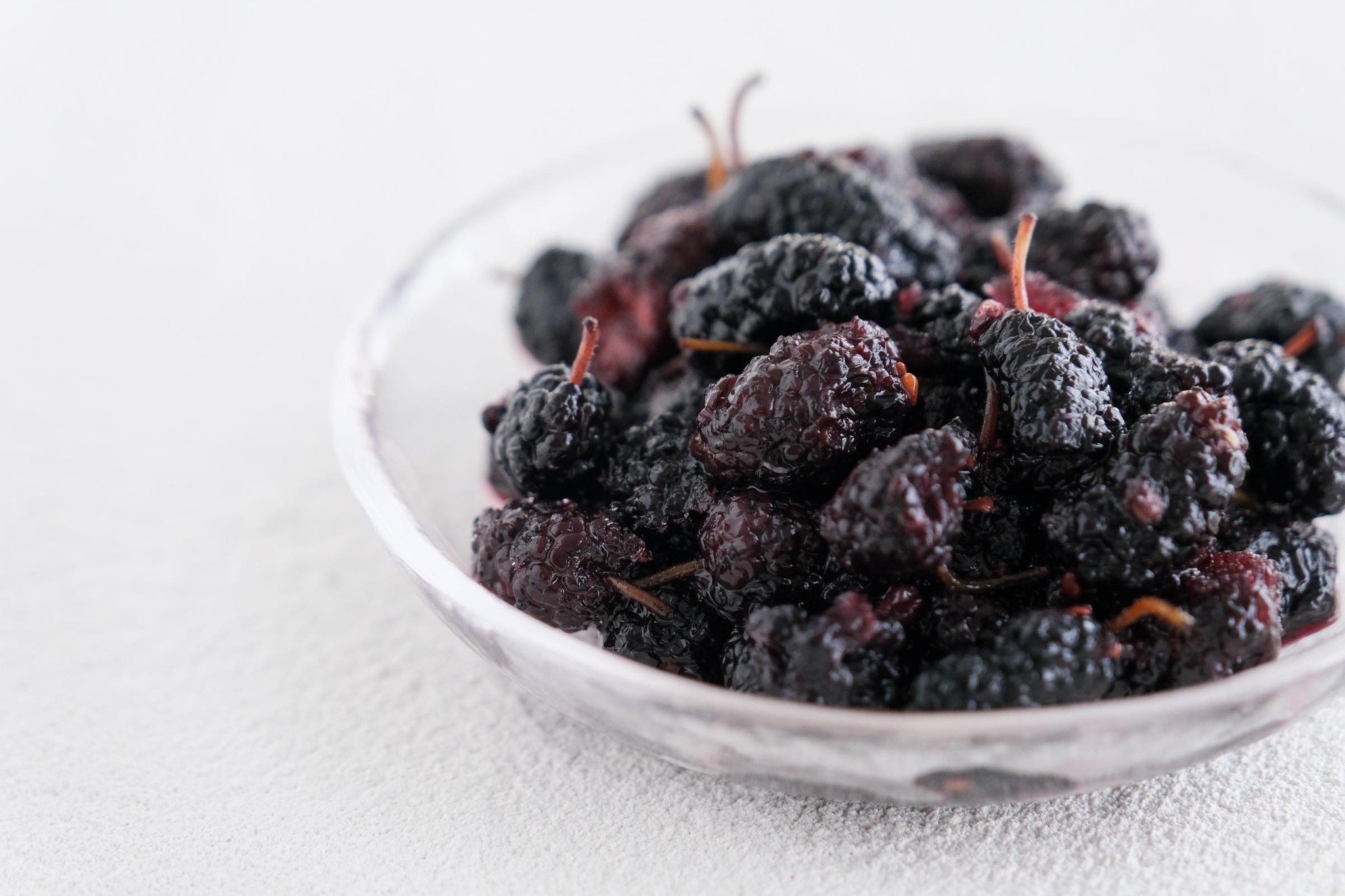 白石島の恵み‟マルベリー”のロス削減へ笠岡市職員が奔走　企業とコラボし商品化も