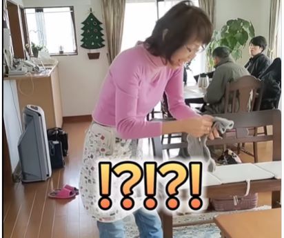 嫁「この落ちてる靴下、誰の？」姑「あなたの旦那さんじゃないの？」一触即発！？かと思いきや…持ち主が判明し「声だして大爆笑しちゃった」